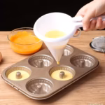 Adjustable Handheld Batter Dispenser for Pouring and Portioning – gallery image 7