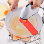 Mixing Bowl Cover with Beater Opening for Mess-Reduced Baking – gallery image 5