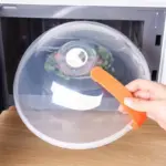 Clear Splash Food Cover for Microwave Heating with Steam Vent and Grip Handle – gallery image 5