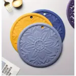 3pcs Silicone Insulated Mats for Heat Insulation & Surface Protection, Non-Slip Design – gallery image 7