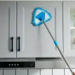 360° Rotary Triangle Mop for Wet and Dry Cleaning, Adjustable Retractable Handle – gallery image 2