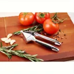 Stainless Steel Garlic Press for Crushing Garlic with Ergonomic Easy-Grip Handle – gallery image 3