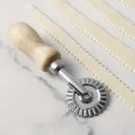 3pcs Zinc Alloy Dumpling Mold for Shaping & Cutting Dough – gallery image 6