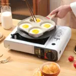Non-Stick 4-Hole Frying Pan with Lid for Cooking Eggs and Small Portions, Wooden Handle – gallery image 7