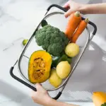 Expandable Stainless Steel Fine Mesh Filter for Rinsing & Draining Produce – gallery image 2