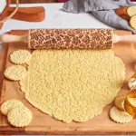 Wooden Embossing Rolling Pin for Rolling & Texturing Dough, Floral Pattern – gallery image 4