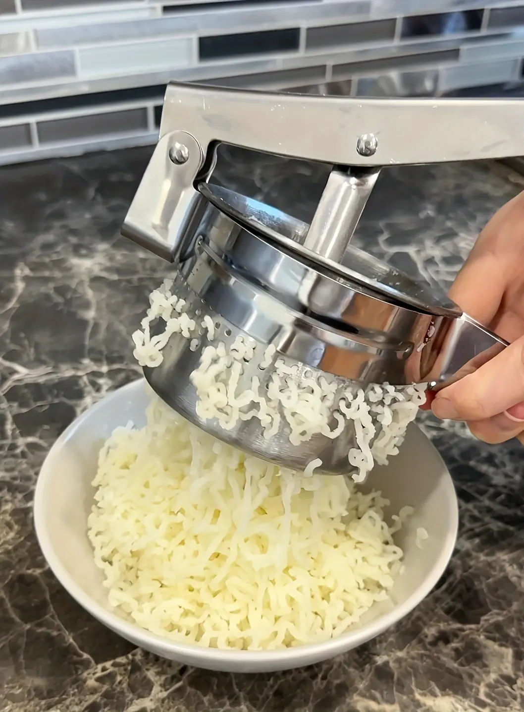 Stainless Steel Potato Ricer for Mashing & Pressing with Non-Slip Handle – description image 2