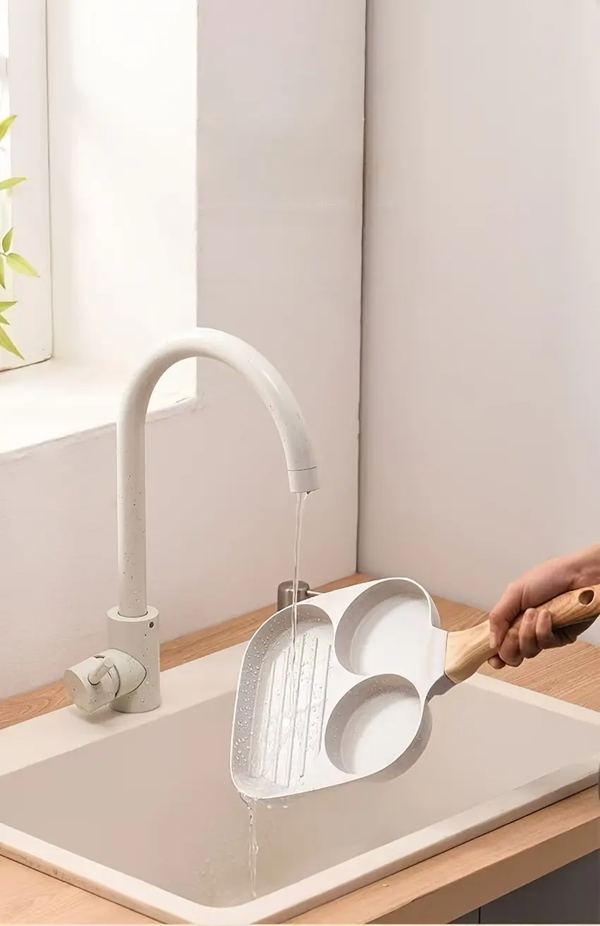 Nonstick Multi-Section Skillet for Cooking Multiple Foods with Triple Compartment Design – description image 1